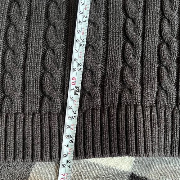 L.L. Bean Black V-Neck Cable Knit Sweater with 3/4 Sleeves size XL - Picture 10 of 14